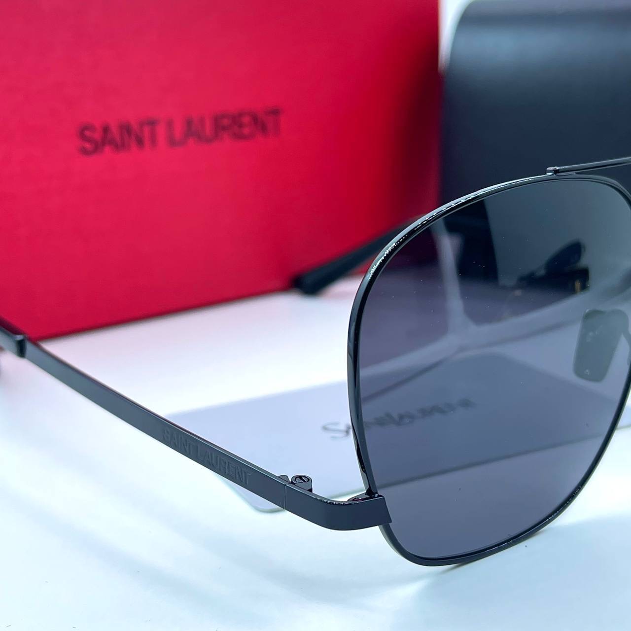 Фото Очки Yves Saint Laurent Dust B3435