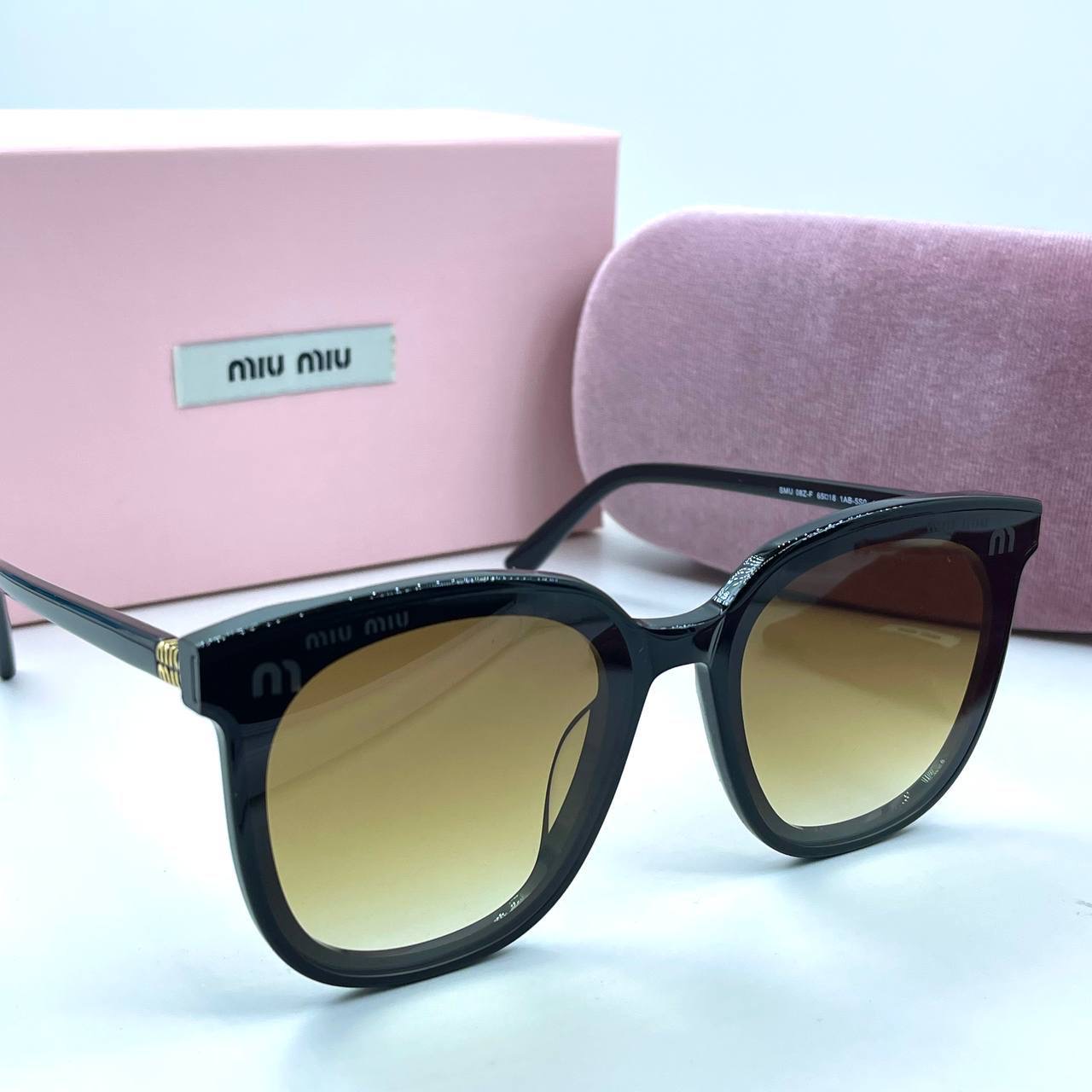 Фото Очки Miu Miu Logo B3453