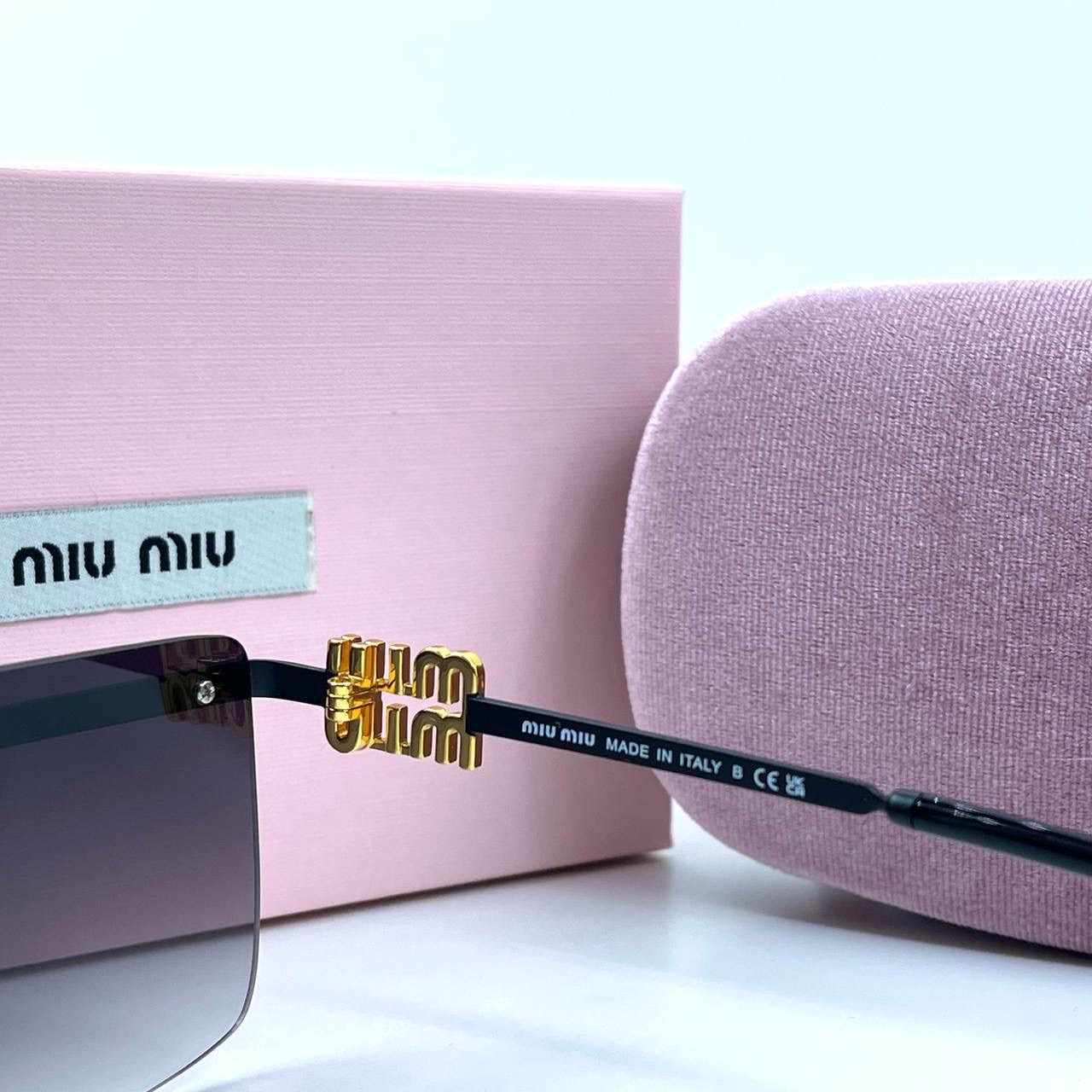 Фото Очки Miu Miu Logo B3458