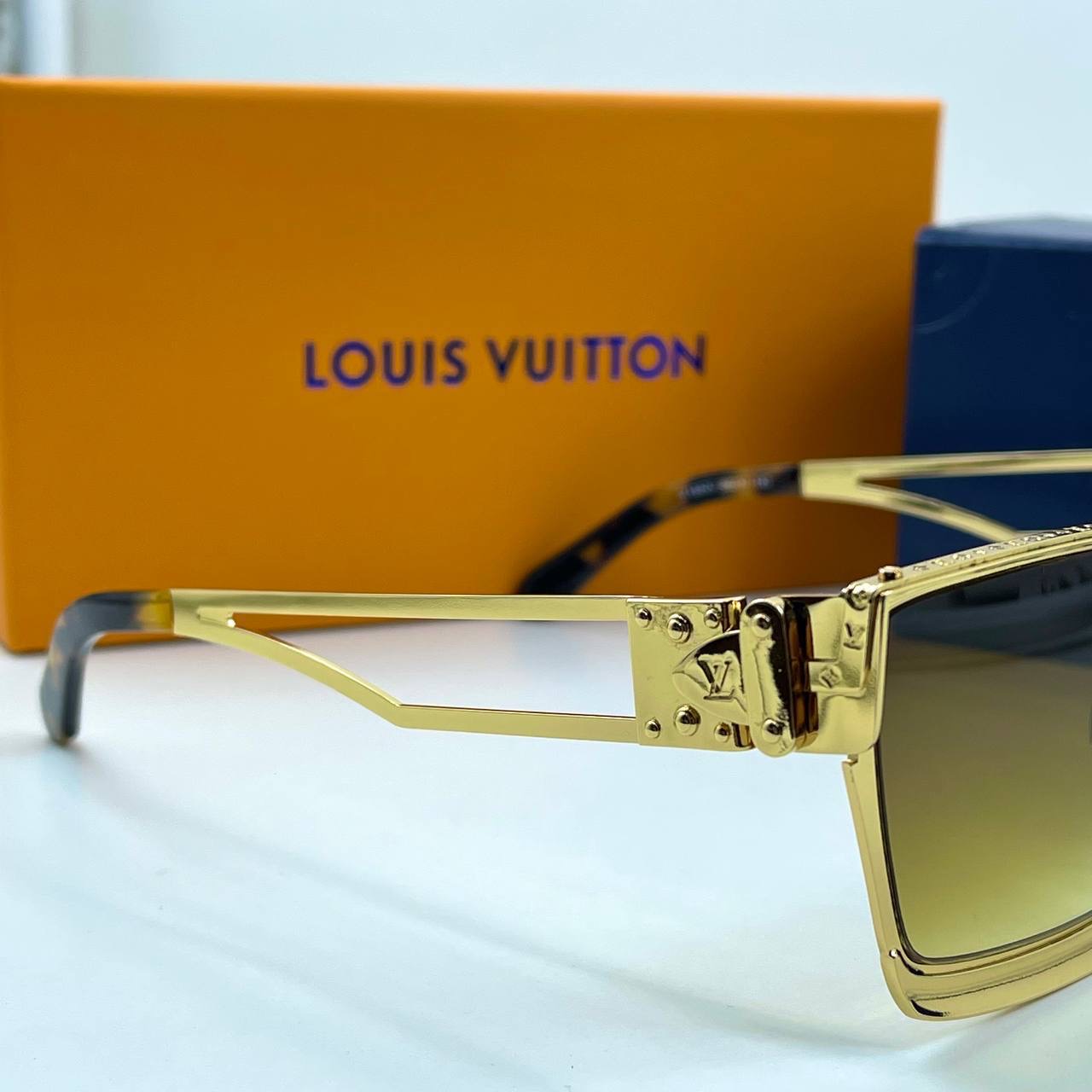 Фото Очки Louis Vuitton 1.1 Millionaires B3463