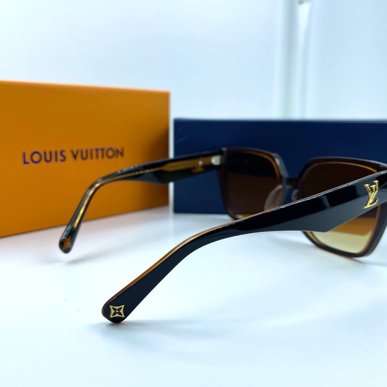 Фото Очки Louis Vuitton B3465