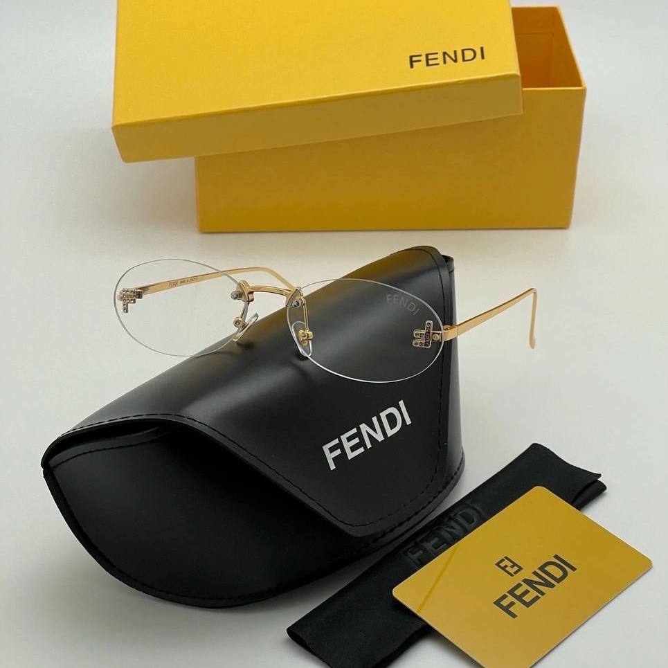 Фото Очки Fendi First Crystal S4496