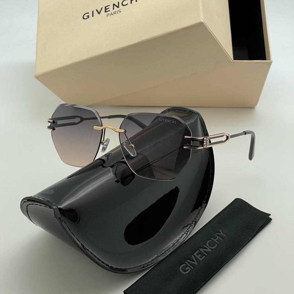 Фото Очки Givenchy M2749