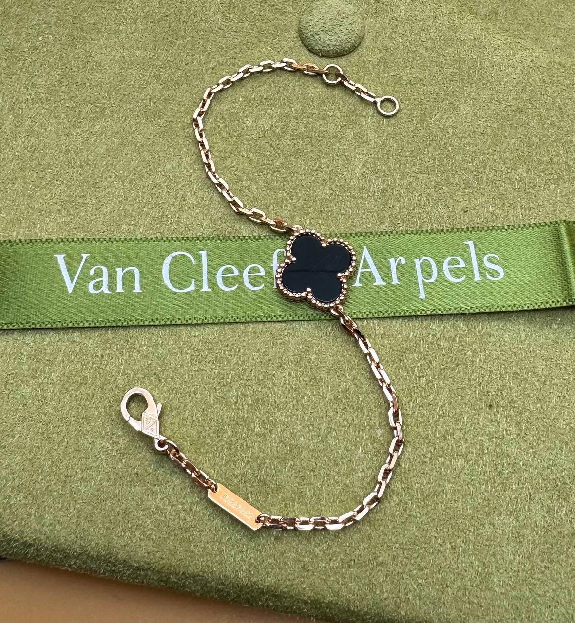 Фото Браслет Van Cleef & Arpels Sweet Alhambra B3584