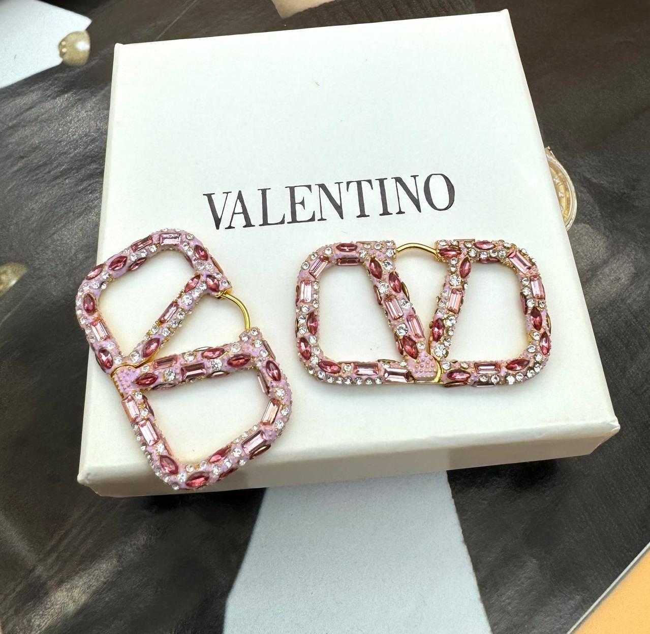 Фото Серьги Valentino VLogo B3749