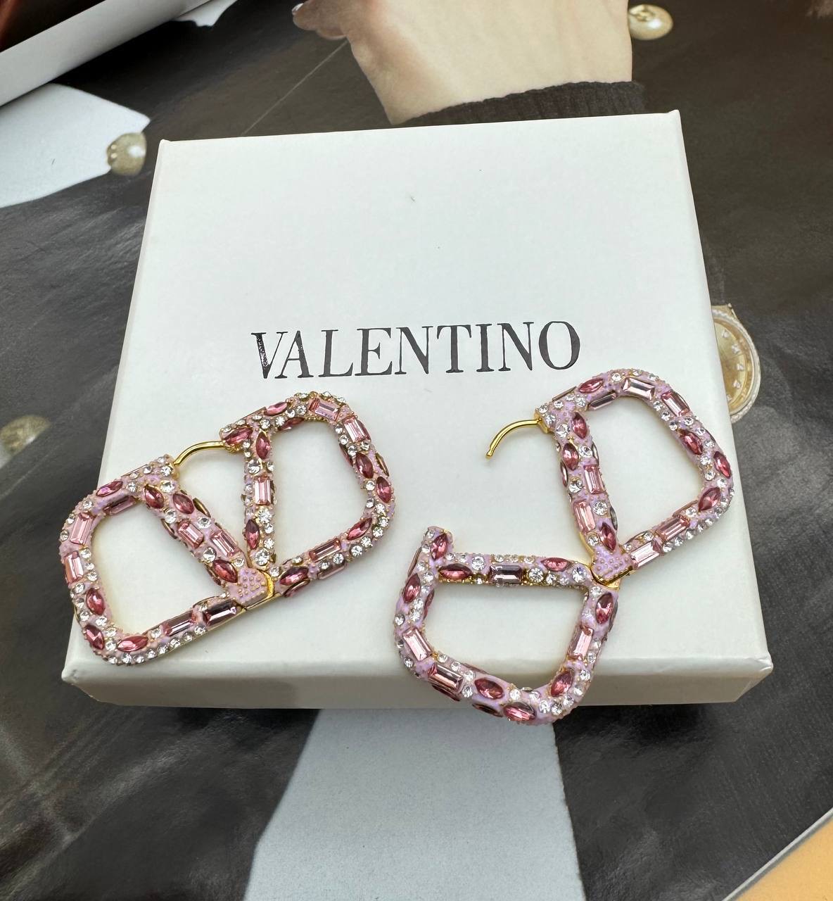 Фото Серьги Valentino VLogo B3749