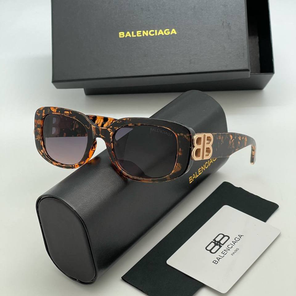 Очки Balenciaga S4723