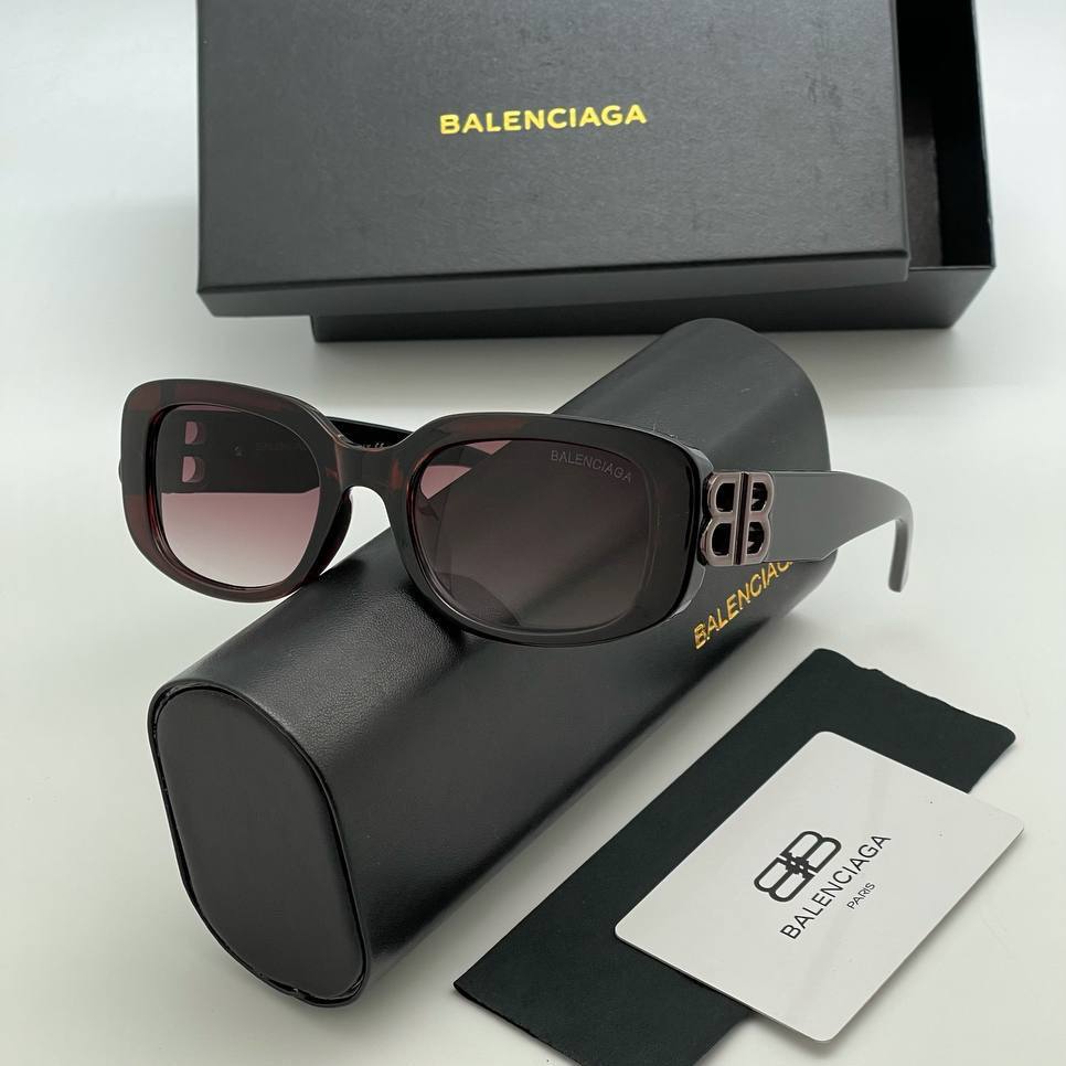 Очки Balenciaga S4726