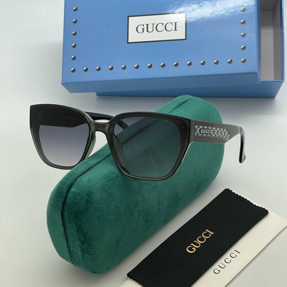 Фото Очки Gucci S4752