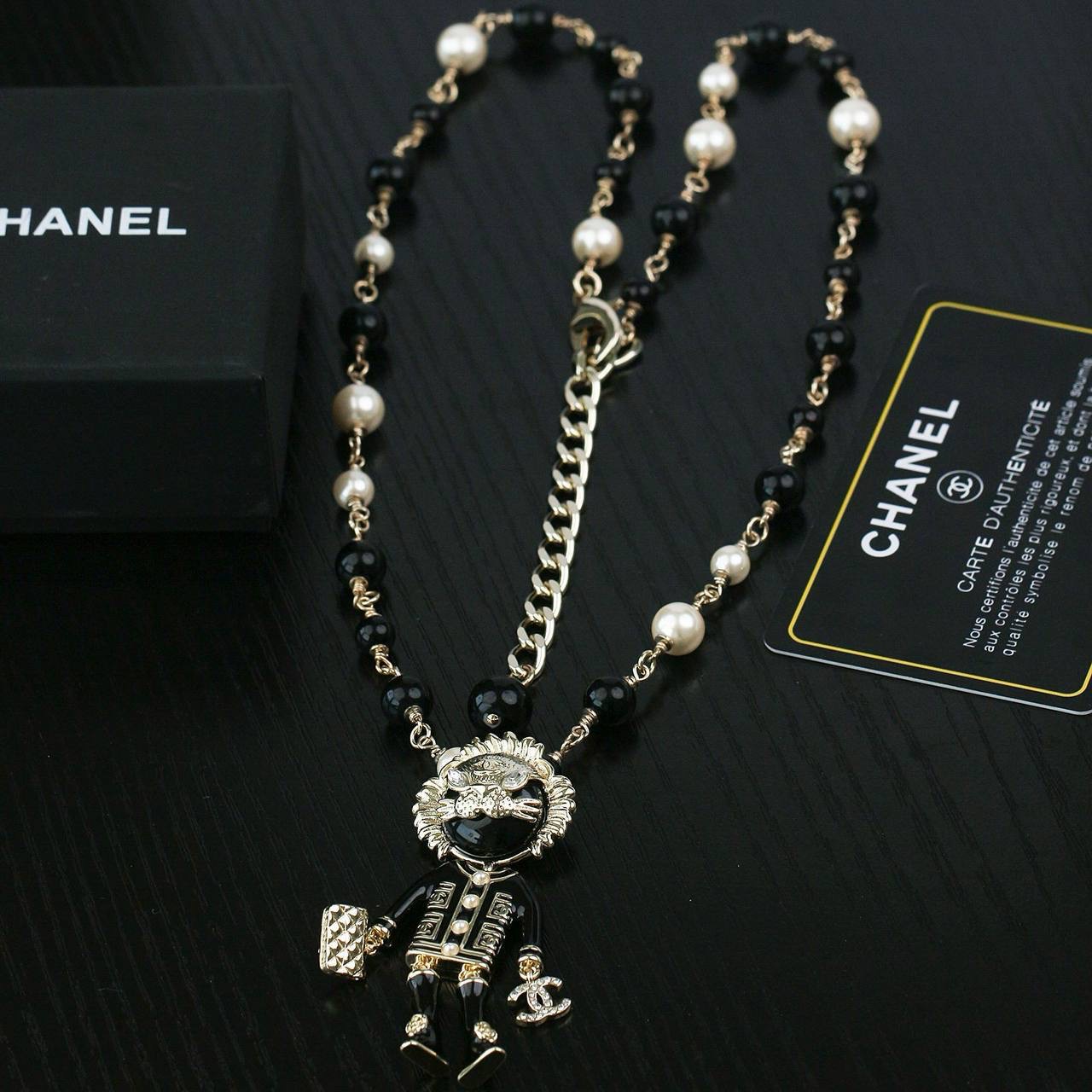 Фото Колье Chanel B3882