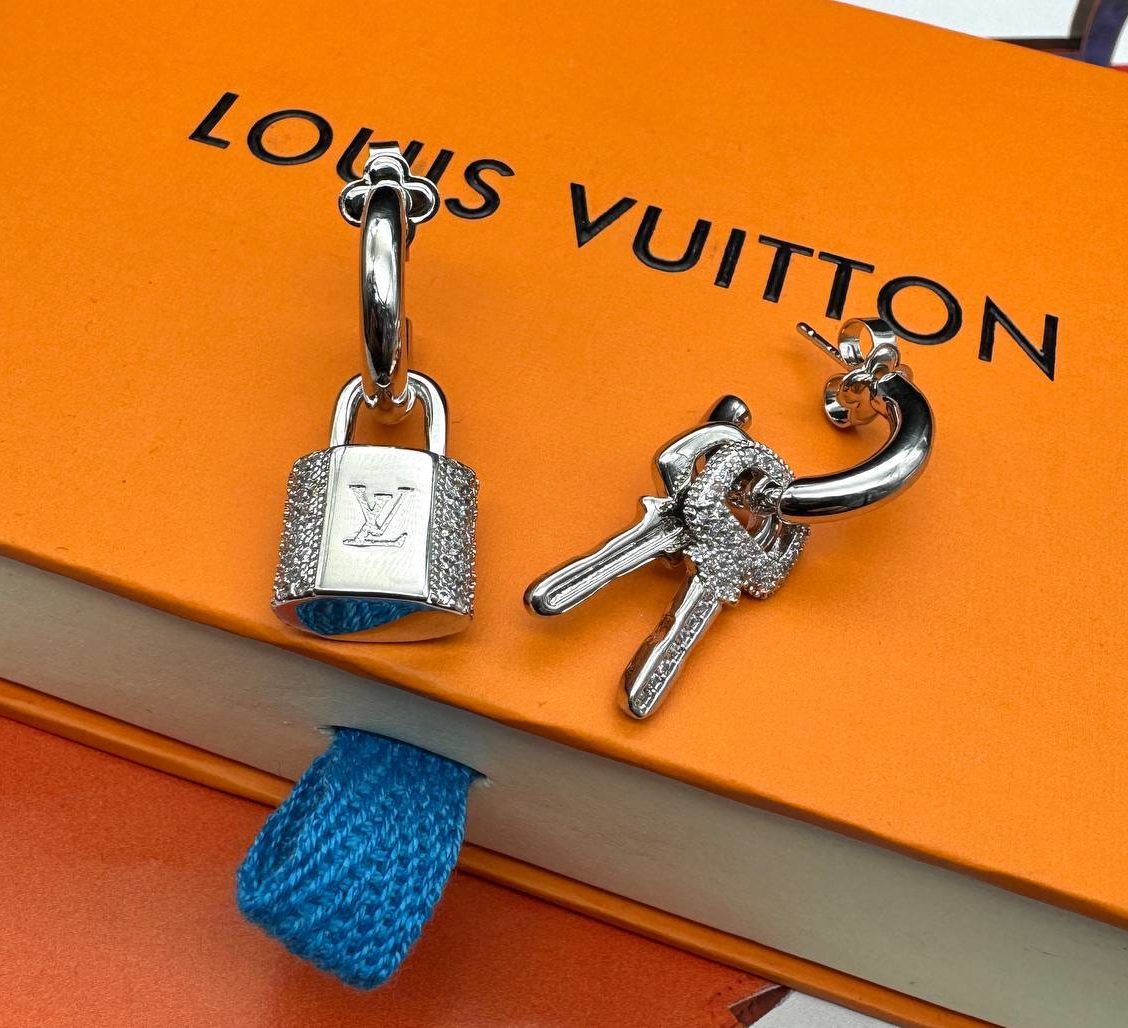 Фото Серьги Louis Vuitton LV Padlock S4915