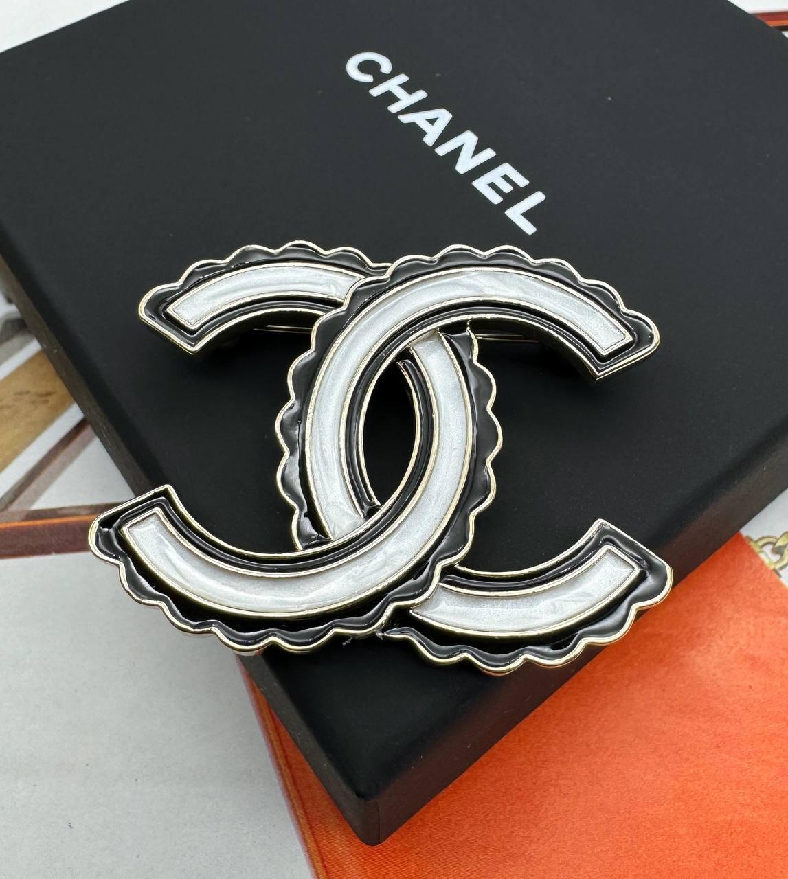 Фото Брошь Chanel S4950