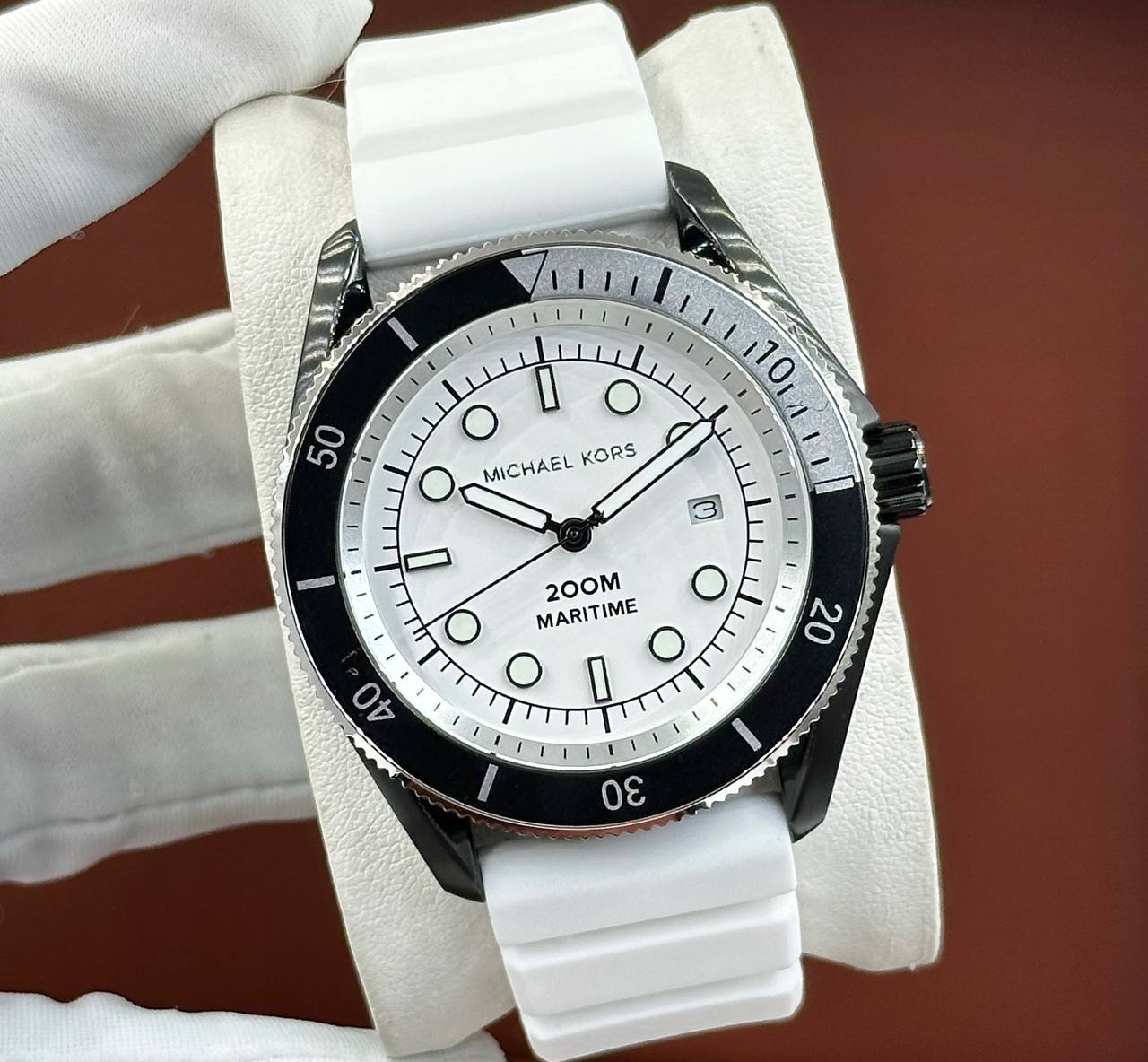 Фото Часы Michael Kors Oversized Maritime Silicone Watch MK9158 S5300