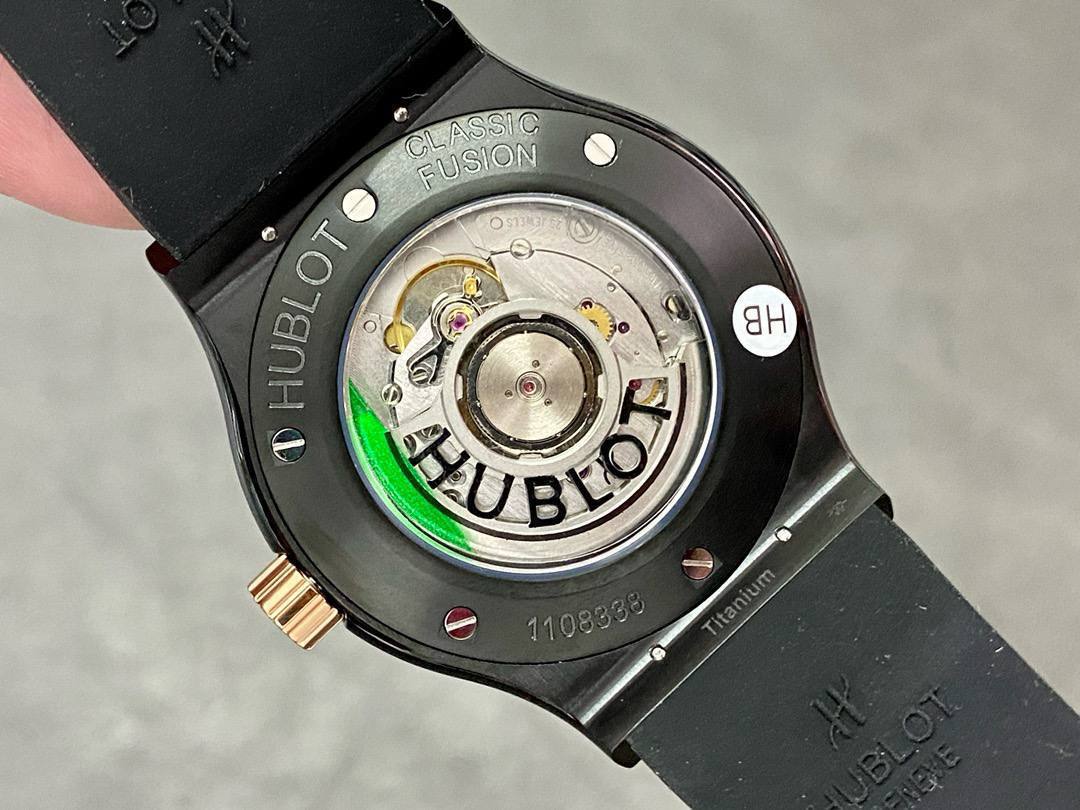 Фото Часы Hublot Classic Fusion S5323