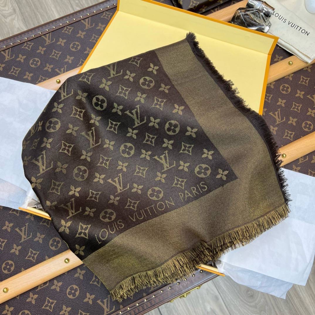 Фото Шаль Louis Vuitton So Shine Monogram B4020