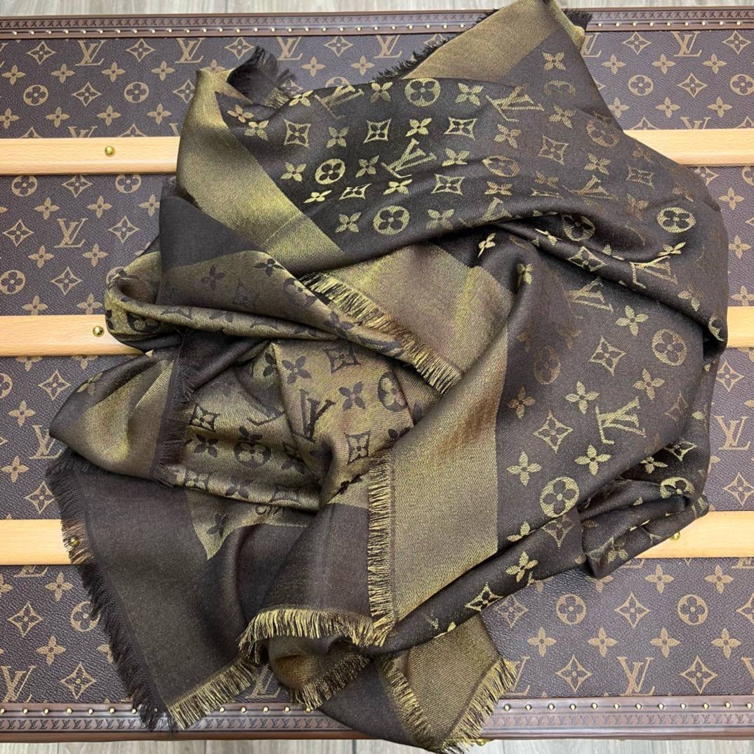 Фото Шаль Louis Vuitton So Shine Monogram B4020