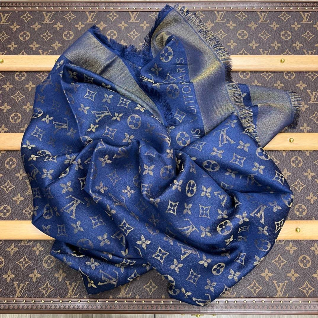 Фото Шаль Louis Vuitton So Shine Monogram B4022