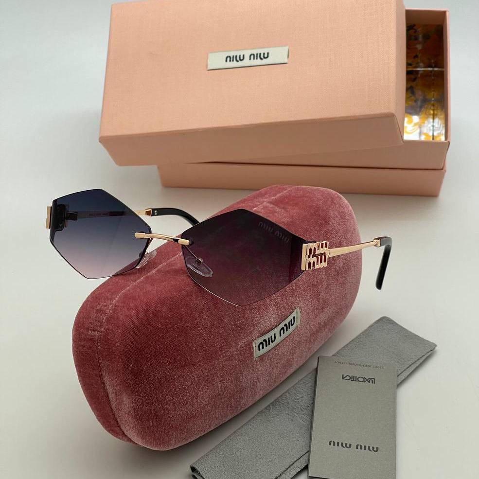 Фото Очки Miu Miu B4237