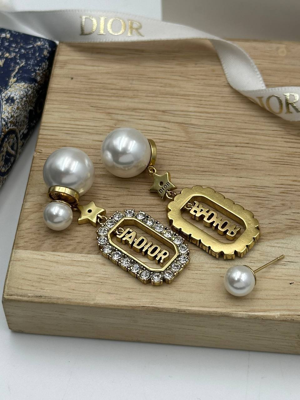 Фото Серьги Dior Tribales S5553