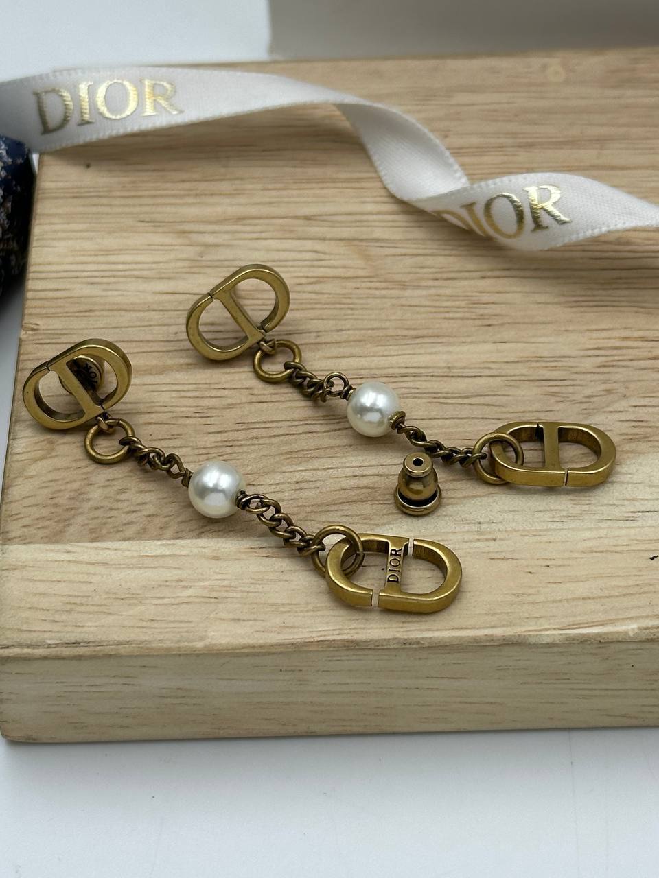 Фото Серьги Dior Petit CD S5558