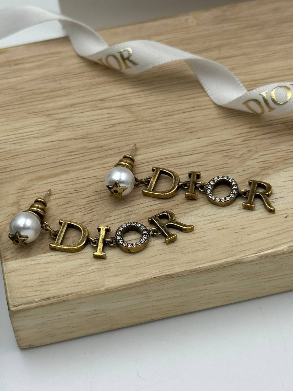 Фото Серьги Dior S5561
