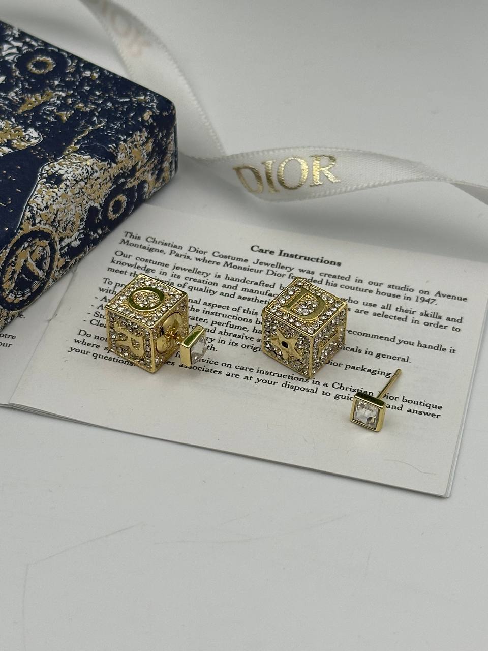 Фото Серьги Dior S5570