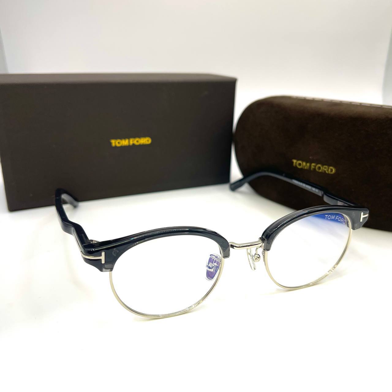 Фото Очки Tom Ford Tom N.17 S5630