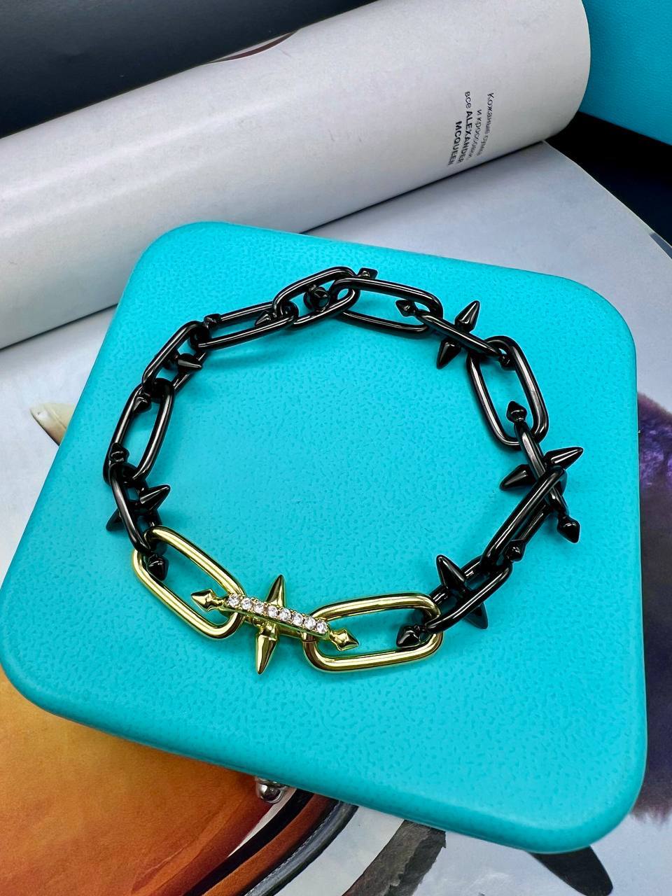 Фото Браслет Tiffany & Co Titan by Pharrell Williams S5665