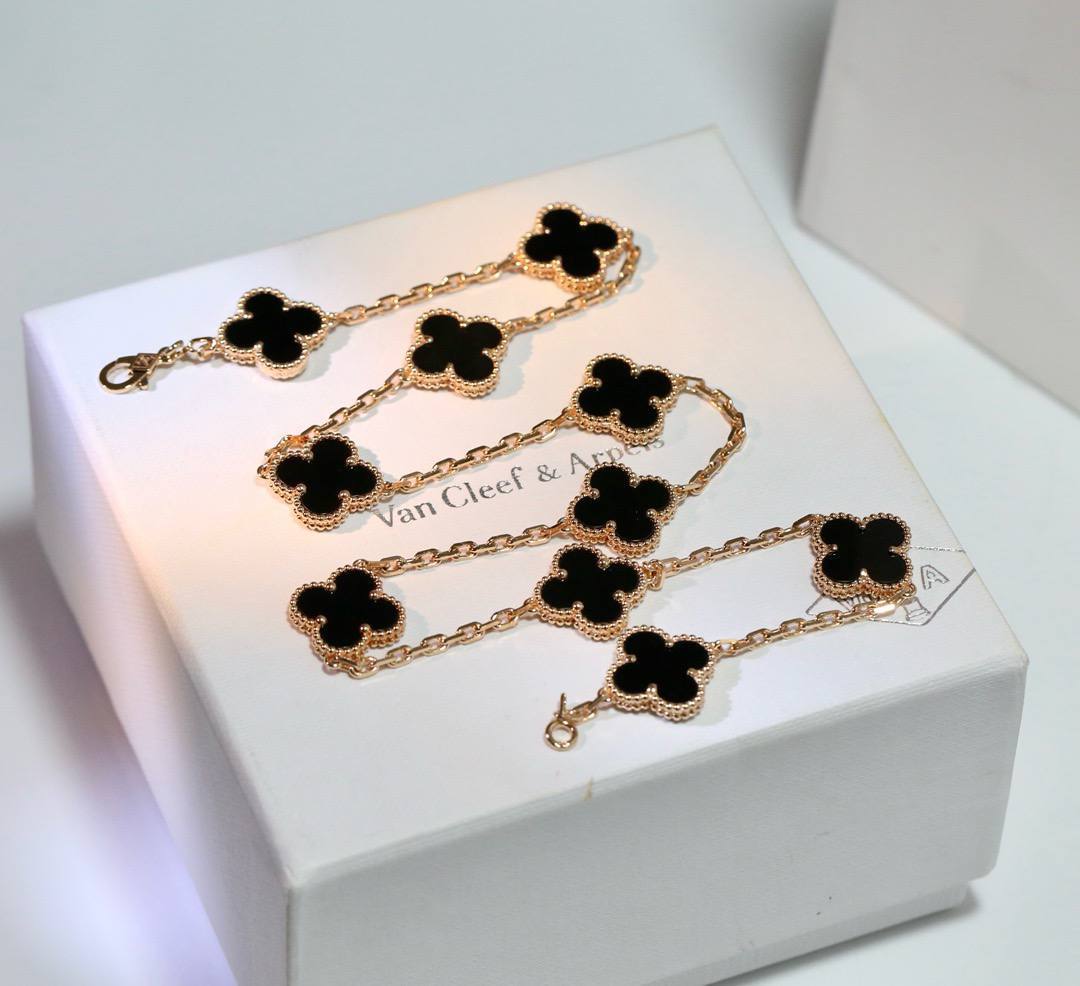 Фото Колье Van Cleef & Arpels Vintage Alhambra S5682
