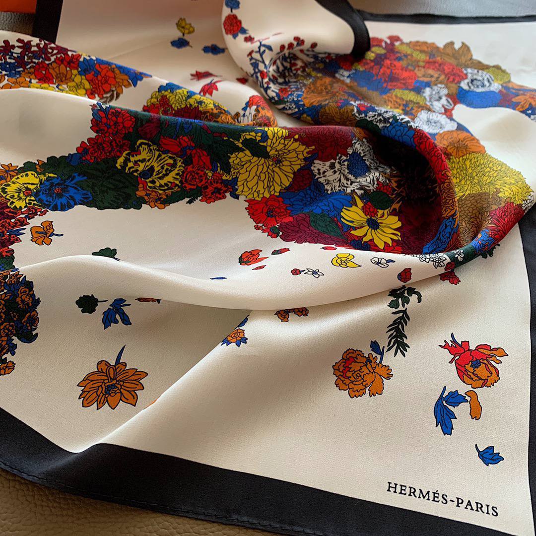 Фото Платок Hermes S5702