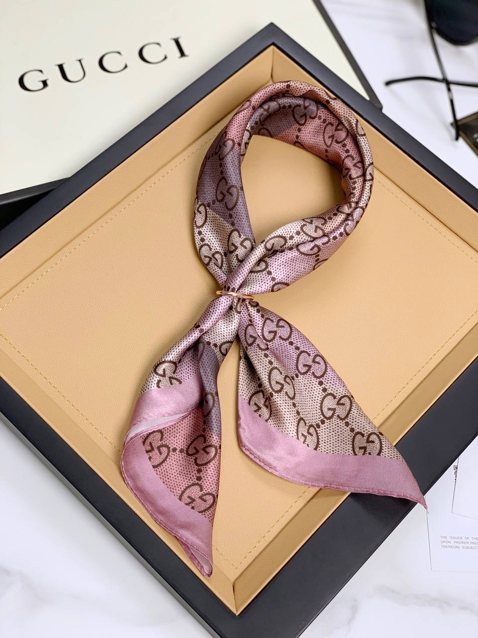 Фото Платок Gucci S5708