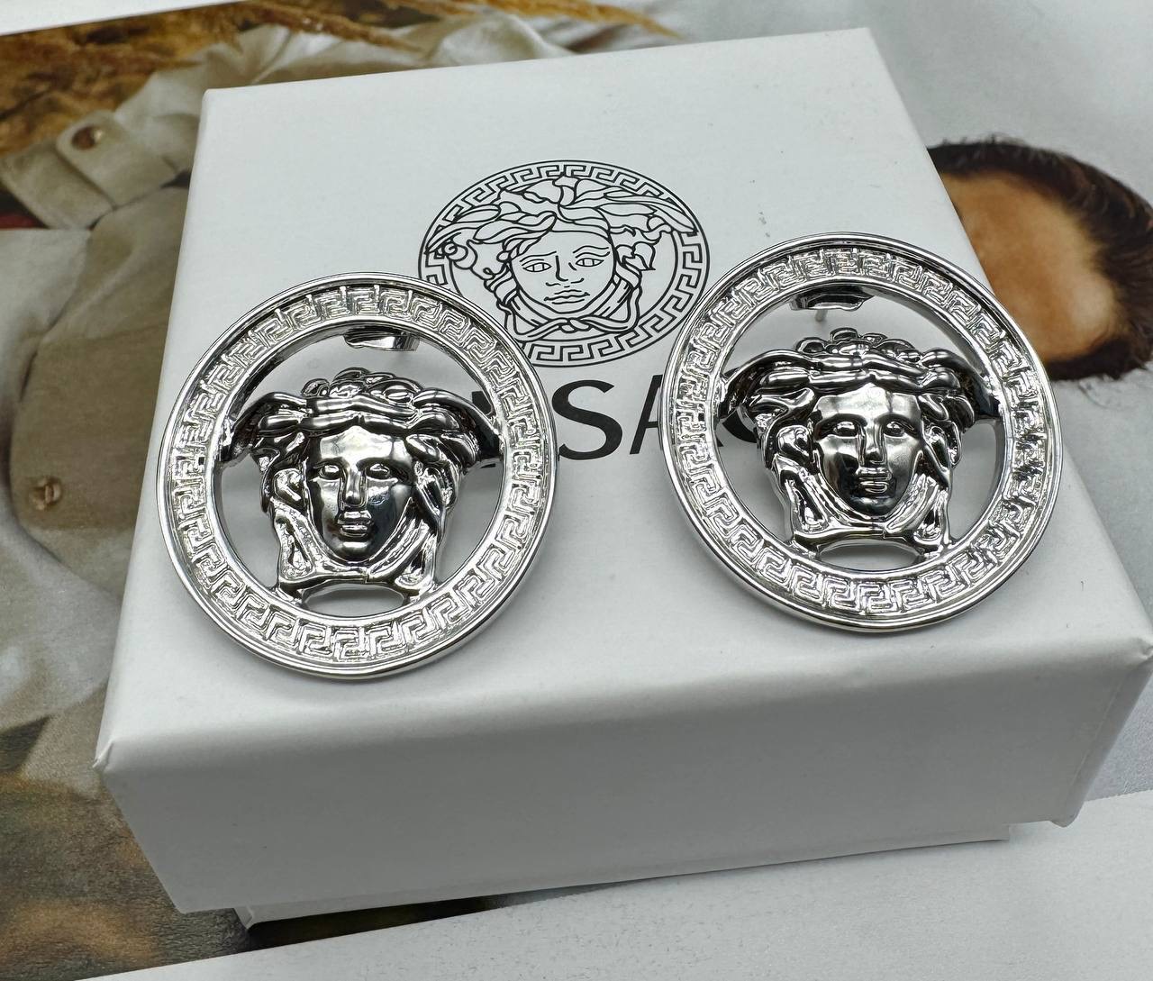 Фото Серьги Versace Medusa Greca B4516