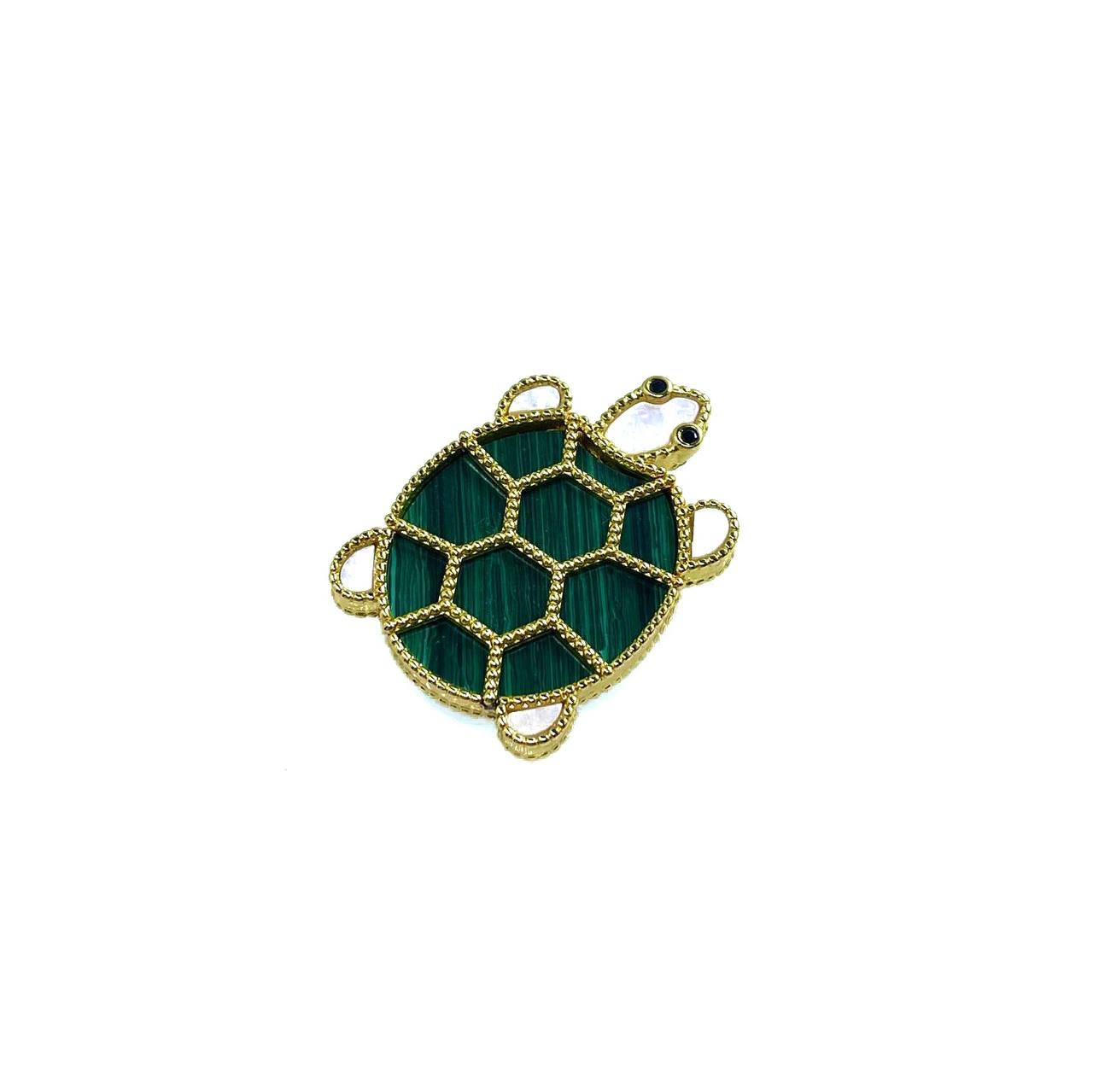 Фото Брошь Van Cleef & Arpels Lucky Animals Turtle B4378