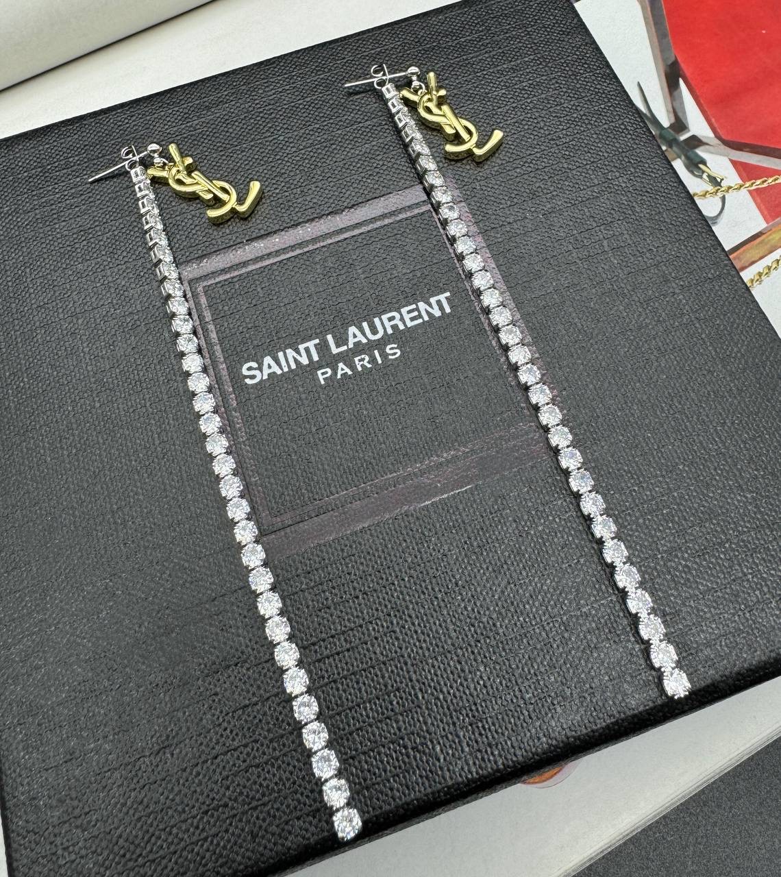 Фото Серьги Yves Saint Laurent B4470
