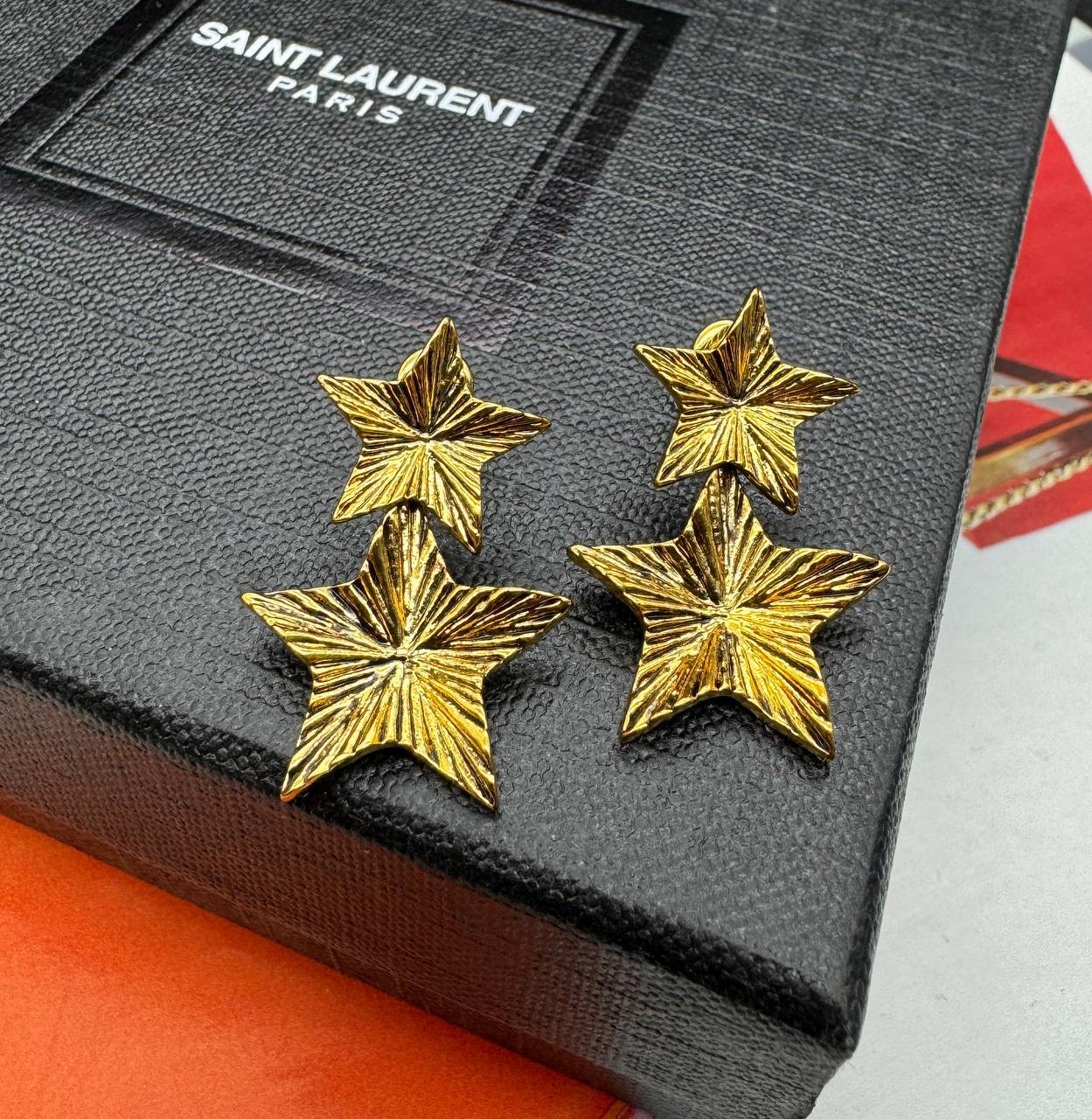 Фото Серьги Yves Saint Laurent B4487