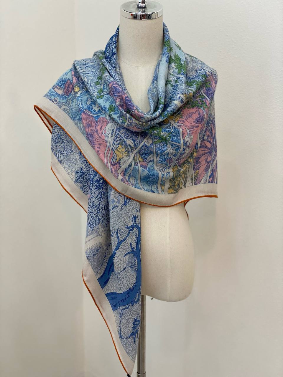 Фото Платок Hermès S5877