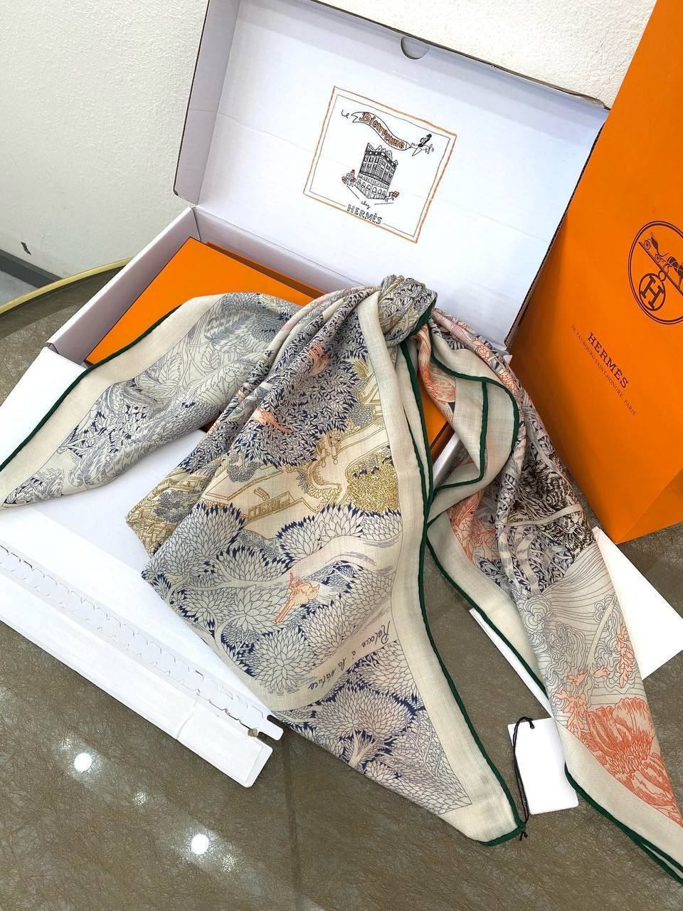 Фото Платок Hermès S5879