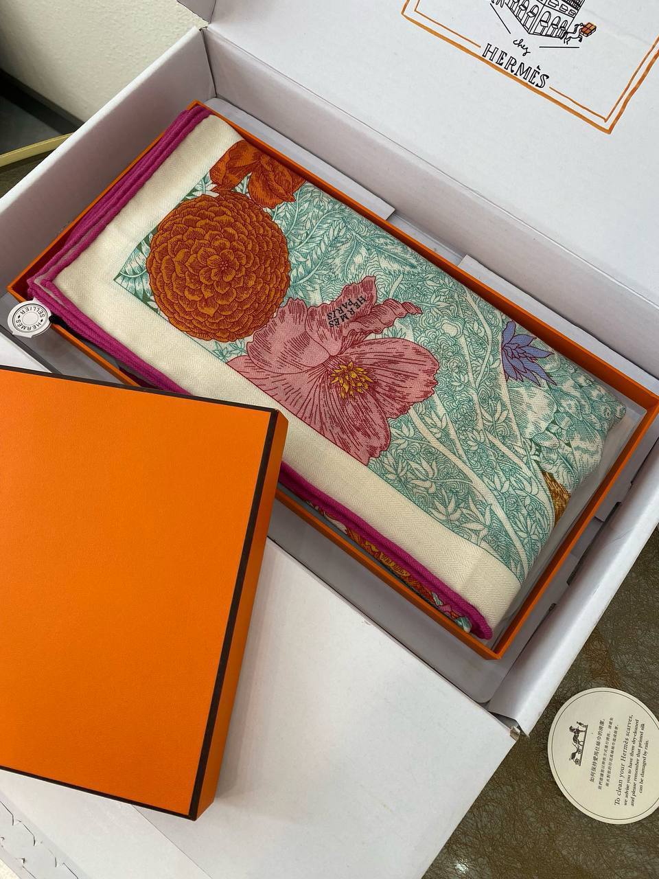 Фото Платок Hermès S5881