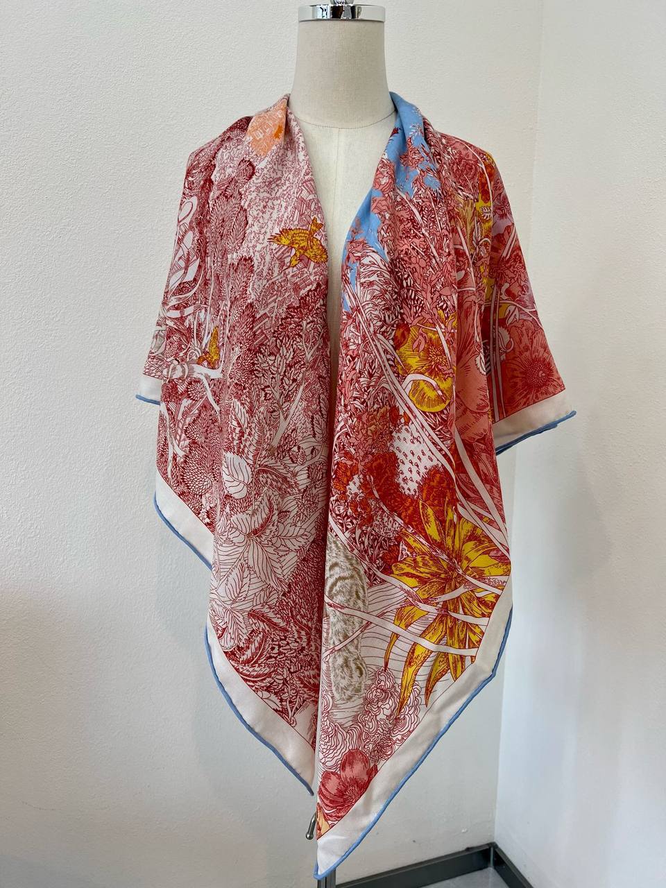 Фото Платок Hermès S5882