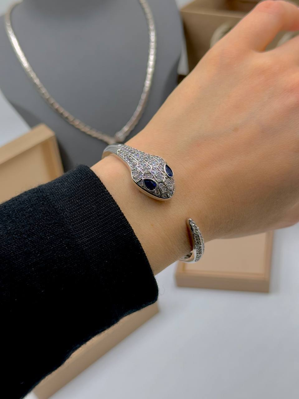 Фото Браслет Bvlgari Serpenti Seduttori S5904