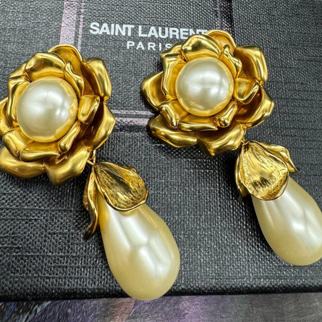 Фото Серьги-клипсы Yves Saint Laurent S5925
