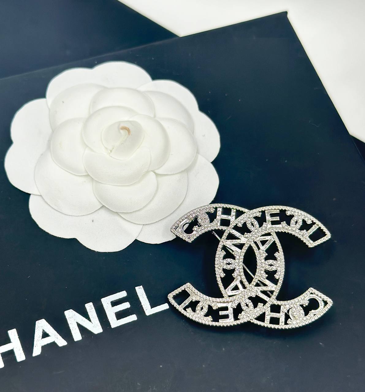 Фото Брошь Chanel S5956