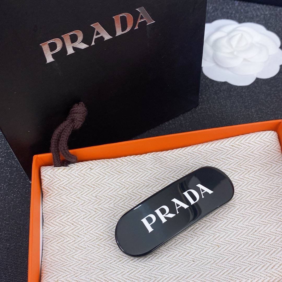 Фото Заколка Prada B4519