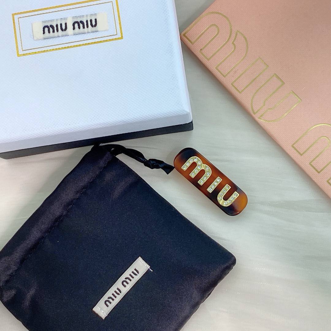 Фото Заколка Miu Miu B4526