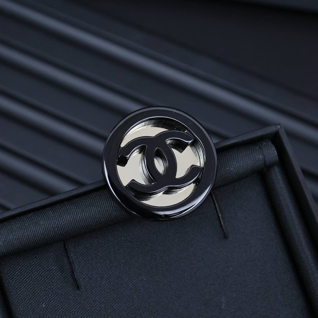 Фото Брошь Chanel B4534