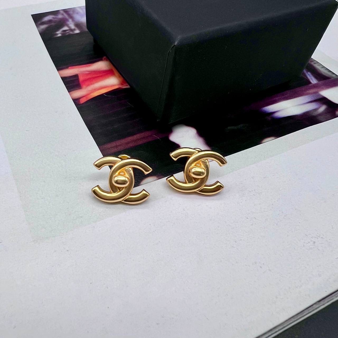Фото Серьги Chanel B4554