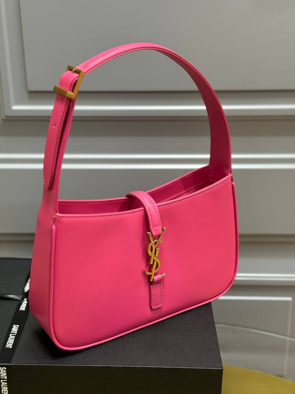 Фото Сумка Yves Saint Laurent Le 5 A 7 B4575