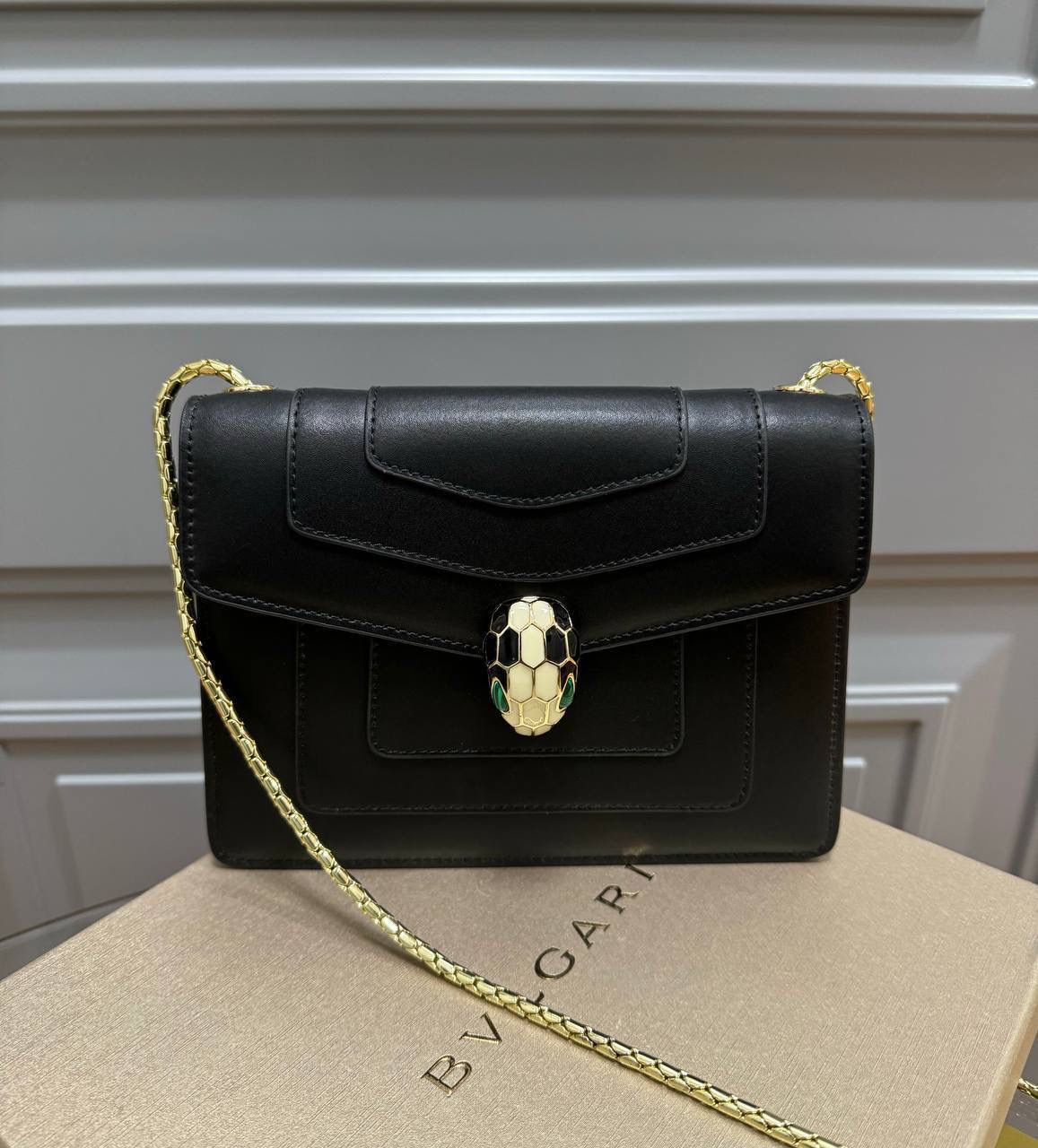 Фото Сумка Bvlgari Serpenti Forever B4586