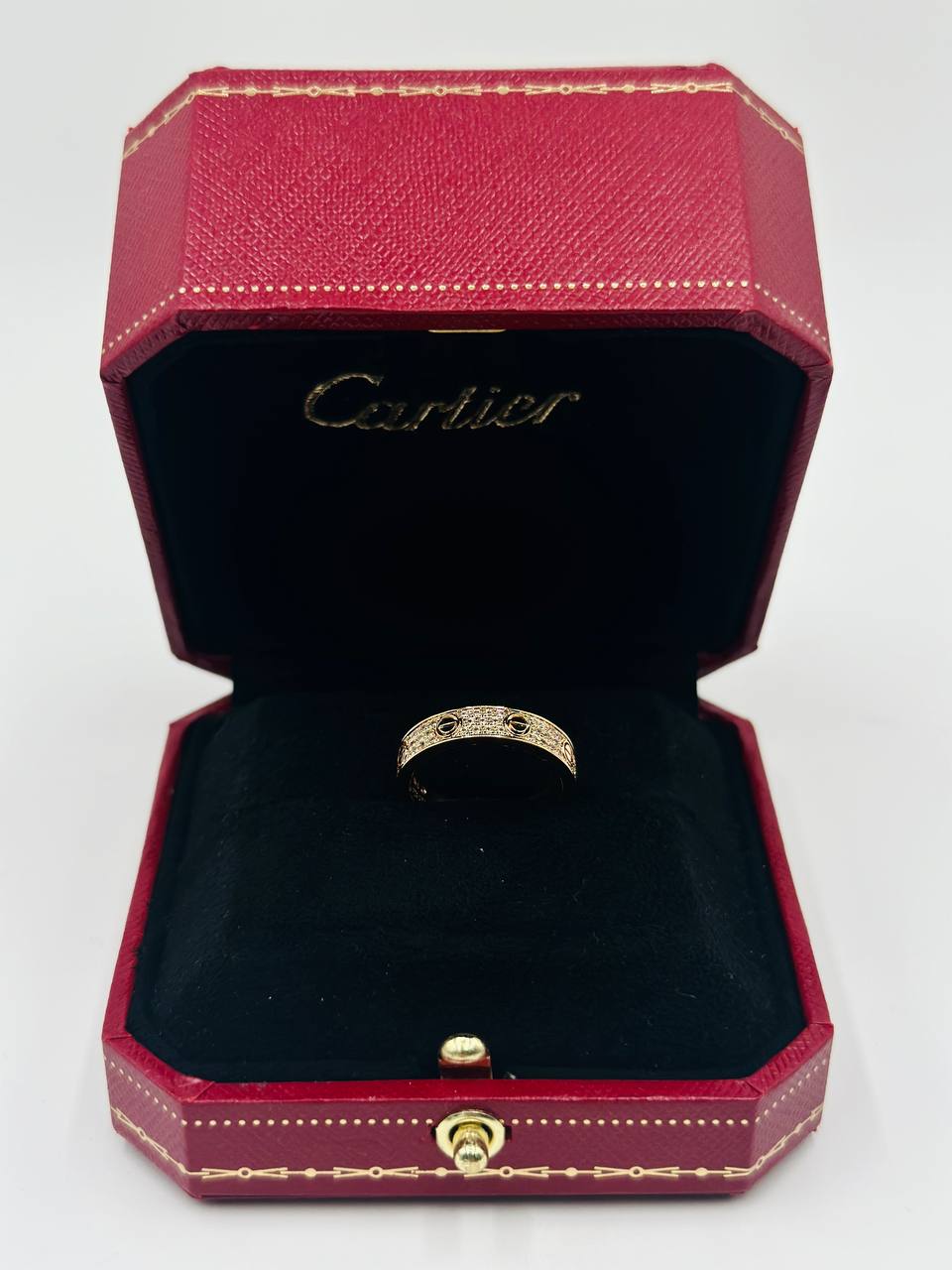 Фото Кольцо Cartier Love Small Full Diamond S6287