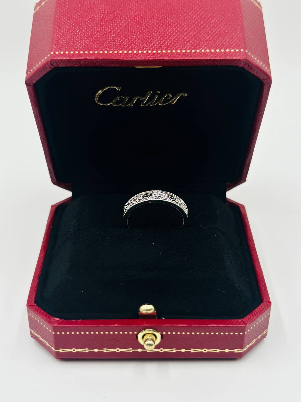Фото Кольцо Cartier Love Small Full Diamond S6286